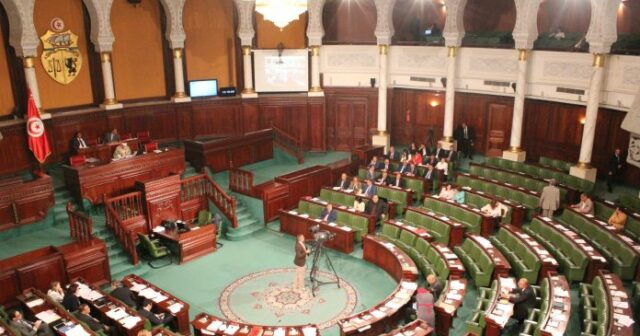 البرلمان :الاستماع إلى وزيرين وترسانة من مشاريع القوانين