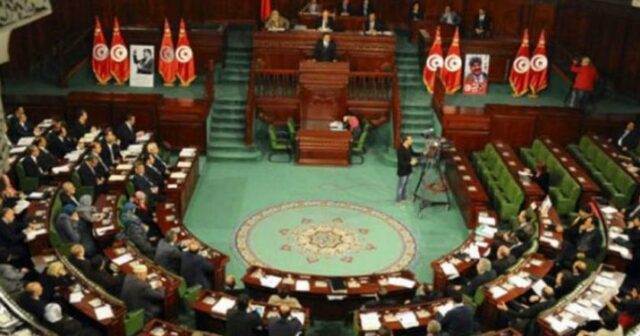 البرلمان: أسبوعان ساخنان حول المدارس القرآنية وأموال مبروك وقانون الانتخابات وانهيار الدينار
