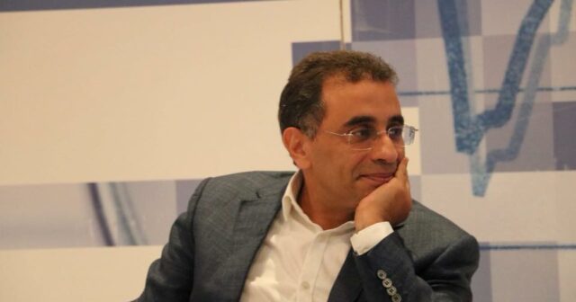 الزرقوني: تونس باتت غير قابلة للحكم..قيس سعيّد روباسبيار.. والنهضة صانعة الرؤساء