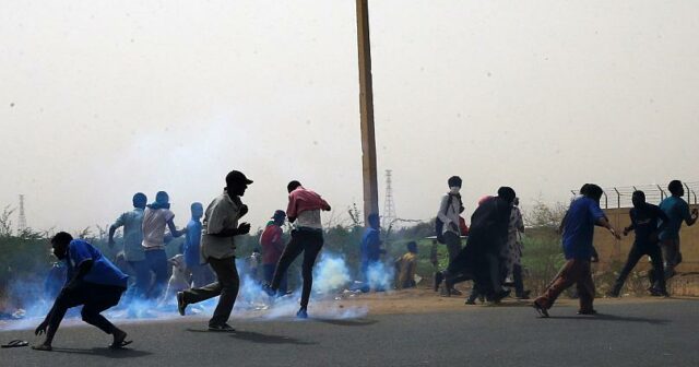 السودان: مقتل 7 محتجّين وإصابة 181 في "مليونية 30 يونيو"