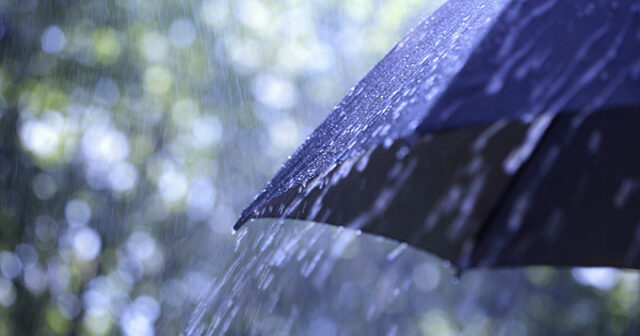طقس اليوم : أمطار غزيرة مع ظهور صواعق
