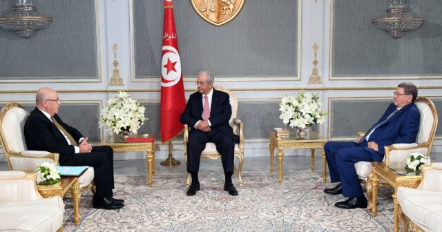 العباسي إثر لقائه برئيس الجمهورية: نأمل أن تخرج تونس من القائمة السوداء في أكتوبر