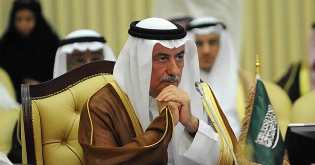 ملك السعودية يُقيل وزير الخارجية