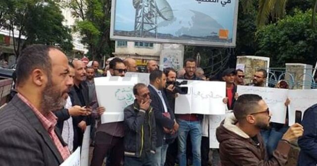 في وقفة احتجاجية: أهالي جندوبة يطالبون "الصوناد" بابدال قنوات توزيع مُسرطنة  (صور)