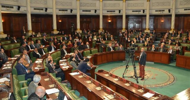 البرلمان يُصادق على قرض بـ.27 مليون أورو