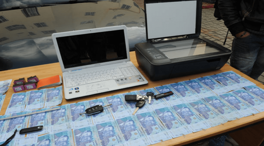 موقع فرنسي :تونس تتوقع انتشار الأوراق النقدية المُزيفة وتقتني آلات الكشف عنها