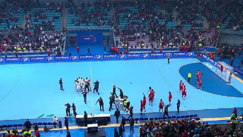 بسبب أحداث نهائي كرة اليد: الاتحاد الافريقي يعاقب تونس