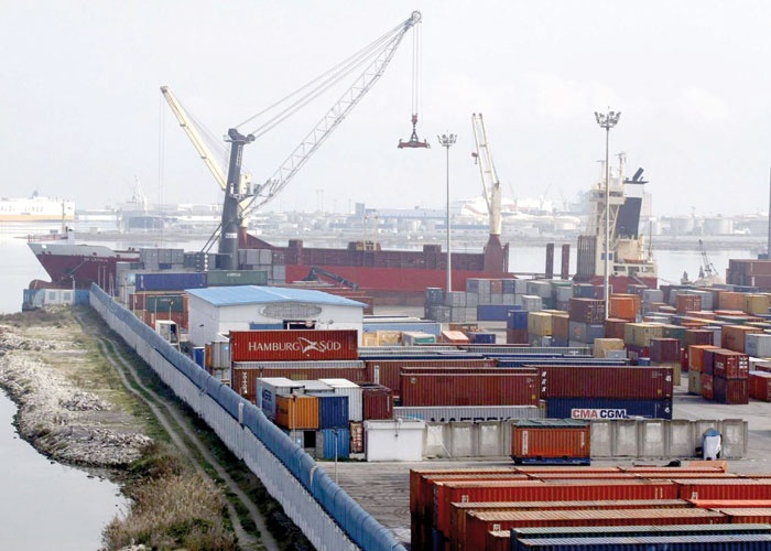 تقرير دولي: مساهمة الأسطول البحري في التجارة الخارجية تراجعت إلى النصف
