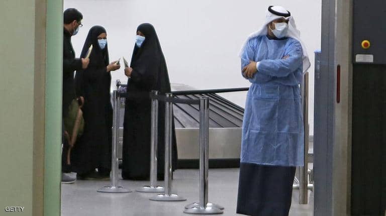 الكويت والبحرين يعلنان اكتشاف 4 إصابات بفيروس كورونا قادمة من إيران