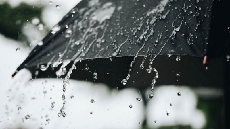 معهد الرصد الجويّ: أمطار رعدية وانخفاض في درجات الحرارة بـ10 درجات