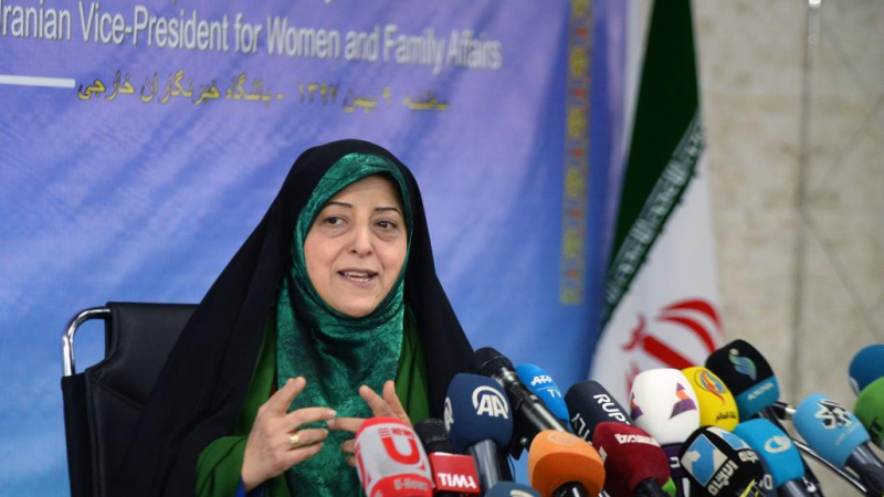 إيران: كورونا يخرج عن السيطرة ويضرب كبار المسؤولين ورياضيين ونوابا