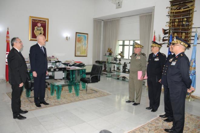 في زيارة لوزارة الدفاع: سعيّد يُثمّن جهود الجيش والأمن في الدفاع عن أمن تونس