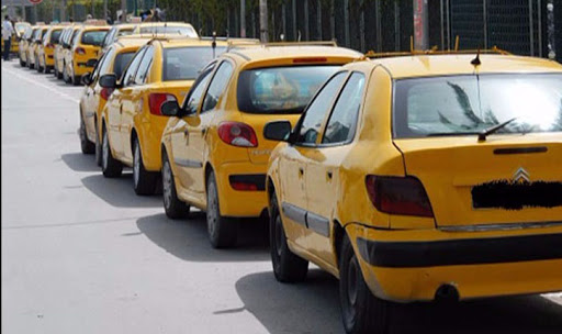 اتحاد التاكسي الفردي يُسخّر 20 سيارة للأطباء والقوات المُسلحة