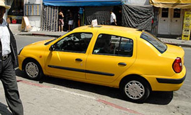 السجن لصاحب سيارة تاكسي نقل شخصين من المرسى لجندوبة