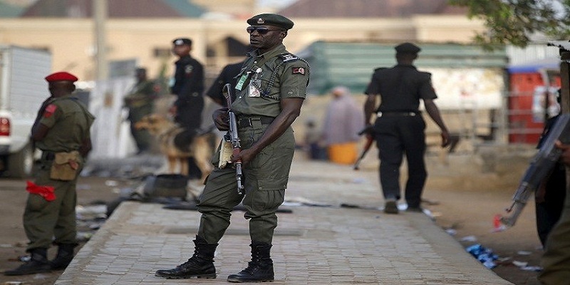 نيجيربا: الأمن يقتل 18 شخصًا خرقوا الحجر الصحي