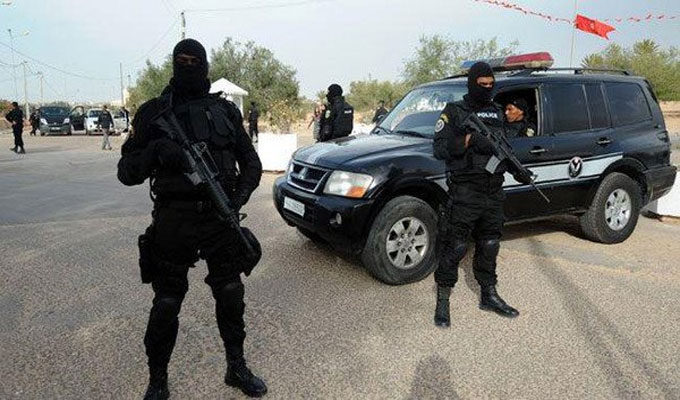 أياما قبل "اعتصام الرحيل 2": قوات الامن تُغلق ساحة باردو
