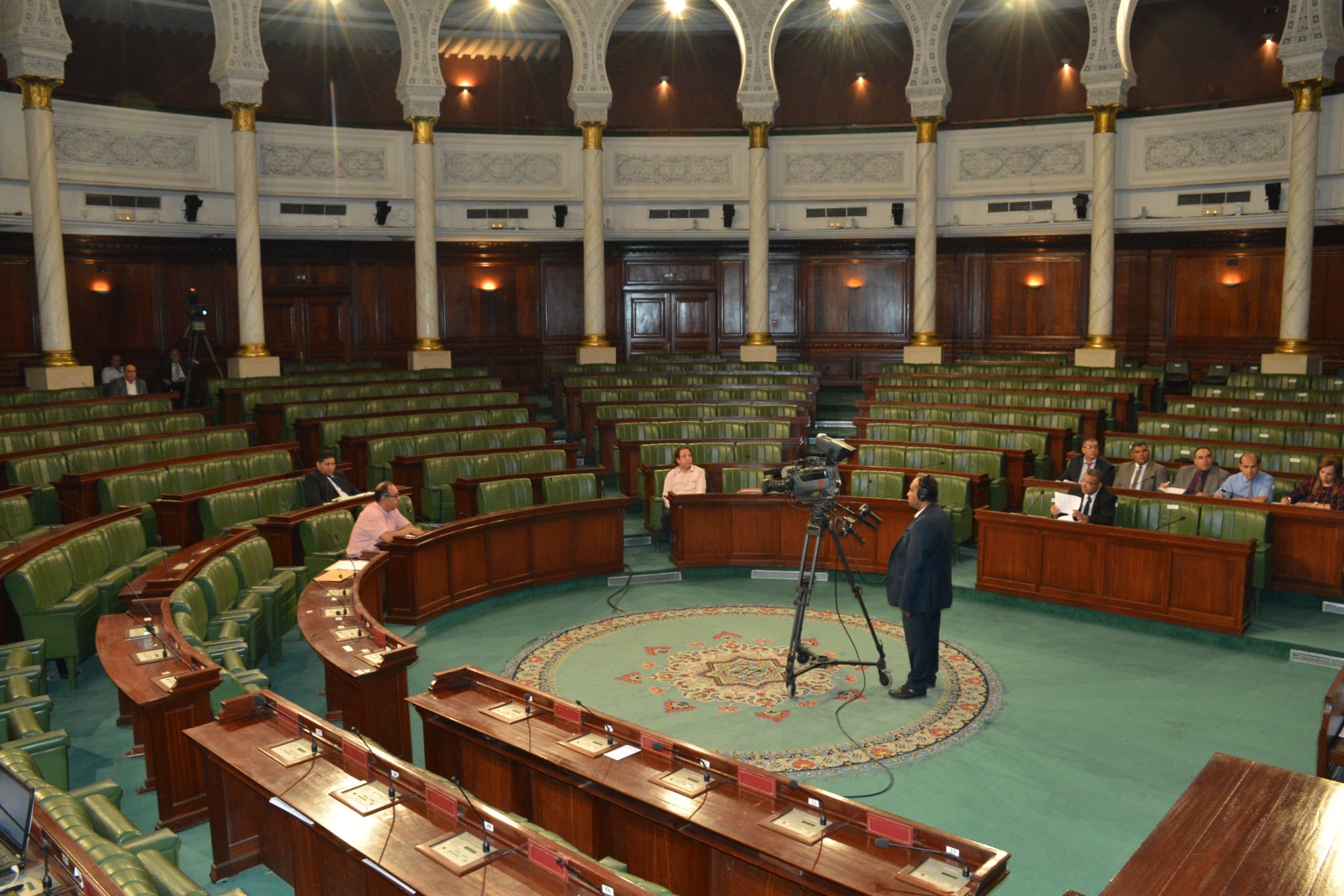 البرلمان يُصادق على قرض بـ45 مليون أورو لشركة نقل تونس