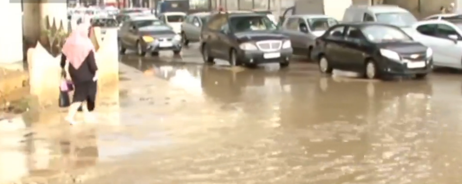 الجزائر: مصرع طفل وغرق أحياء بالعاصمة ومُدن إثر أمطار طوفانيّة /فيديو