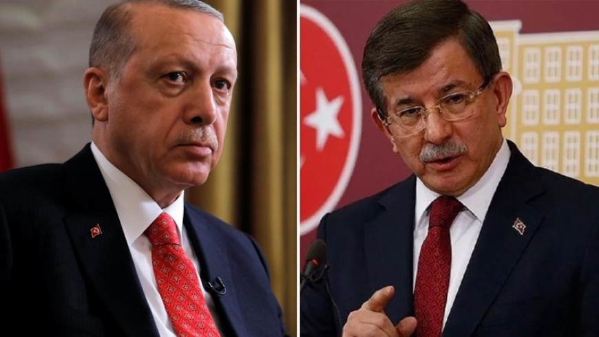 داود أوغلو: أردوغان وعائلته أكبر مصيبة حلّت بتركيا