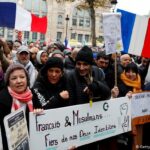 استطلاع شمل فئة الشباب : 57 % من المسلمين الفرنسيين يرون أنّ الشريعة أهم من قوانين الدولة