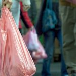 نقابة صانعي ومُحوّلي البلاستيك ترفض تطبيق أمرا حكوميا يضبط أنواع أكياس يُمنع إنتاجها وتوزيعها بتونس