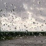 طقس اليوم: أمطار متفرقة ورعدية وانخفاض في درجات الحرارة