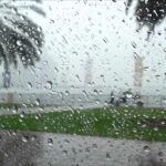 طقس اليوم: رياح قوية وأمطار مُتفرقة
