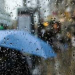طقس اليوم: أمطار متفرقة ودرجات الحرارة في انخفاض