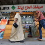 تذوّقه ملوك ورؤساء عرب: سرّ شهرة عصير "الحاج زبالة" ببغداد