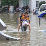 أمطار طوفانية غير مسبوقة منذ 1000 سنة: الجيش الصيني يُفجّر سدا لإطلاق مياه الفيضانات