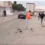 عقارب: انسحاب قوات الأمن بعد حرق مركز الحرس الوطني بالكامل وتجدّد الاحتجاجات