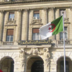 الجزائر: تراجع قياسي لعجز الميزان التجاري وارتفاع هام في احتياطي العملة الصعبة الى 44 مليار دولار