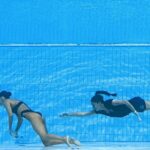 لحظات رعب.. إنقاذ سباحة أمريكية من الغرق في بطولة العالم (صور)