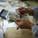 مصر: هبوط تاريخي للجنيه أمام الدولار والتضخّم يتجاوز 21%￼
