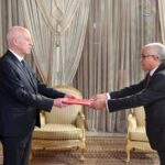 سعيد يُسلّم أوراق اعتماد سفير تونس الجديد بسوريا