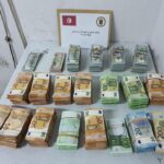 الديوانة: إحباط محاولة تهريب 2.4 مليون دينار من العملة الأجنبية